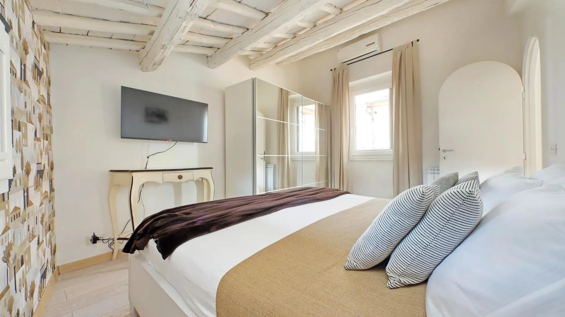 Colosseo Attico Genuino Terrazzina Panoramica Řím Apartmán
